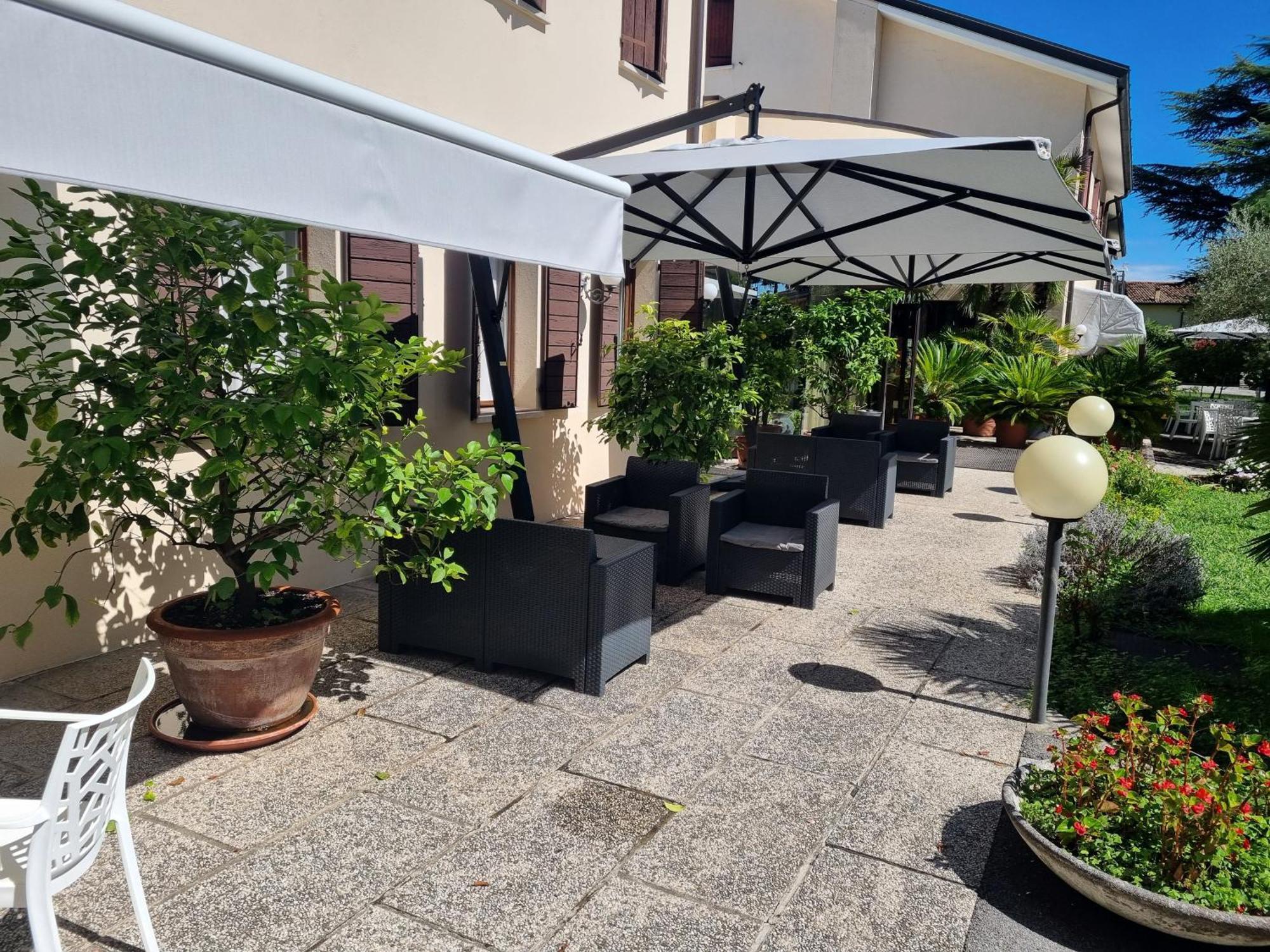 Hotel Piroga Padova Selvazzano Dentro Exterior photo