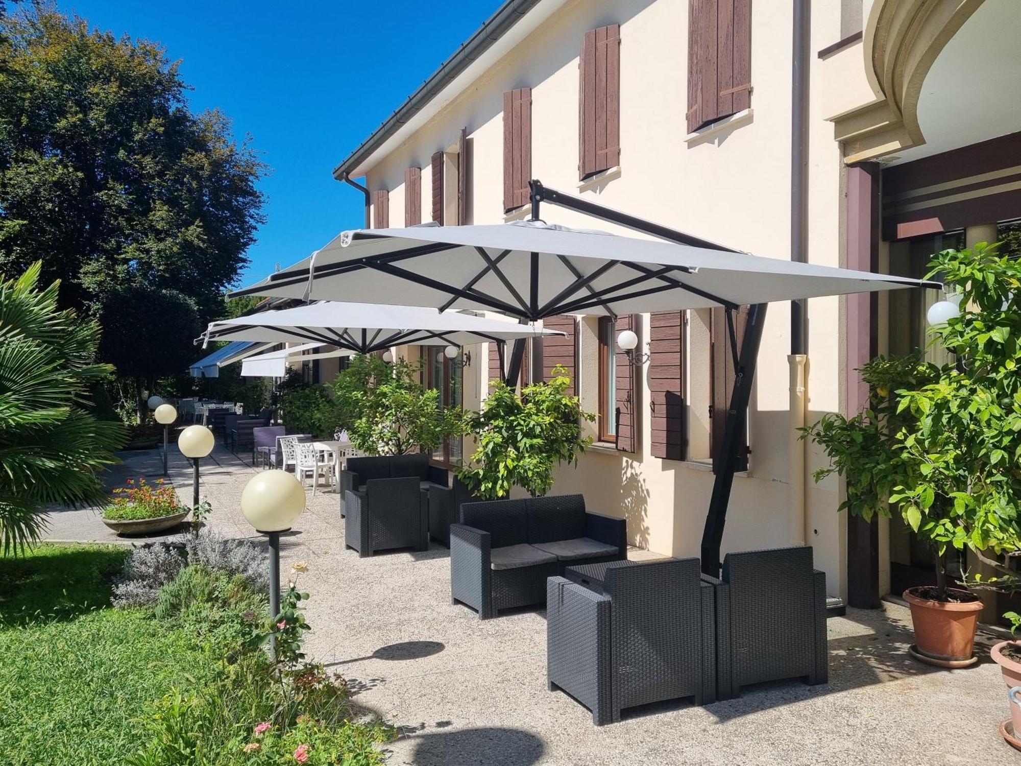Hotel Piroga Padova Selvazzano Dentro Exterior photo
