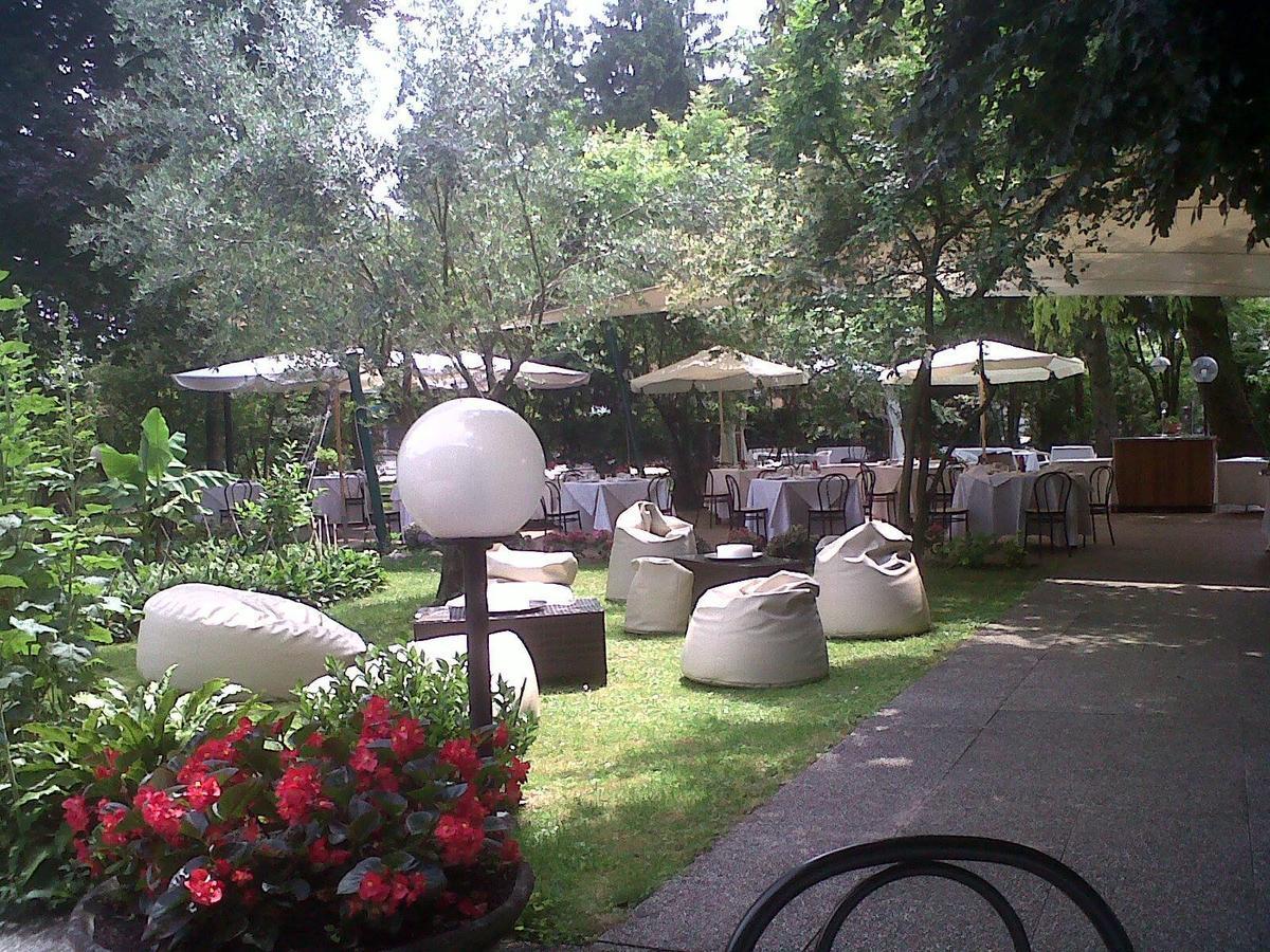 Hotel Piroga Padova Selvazzano Dentro Exterior photo